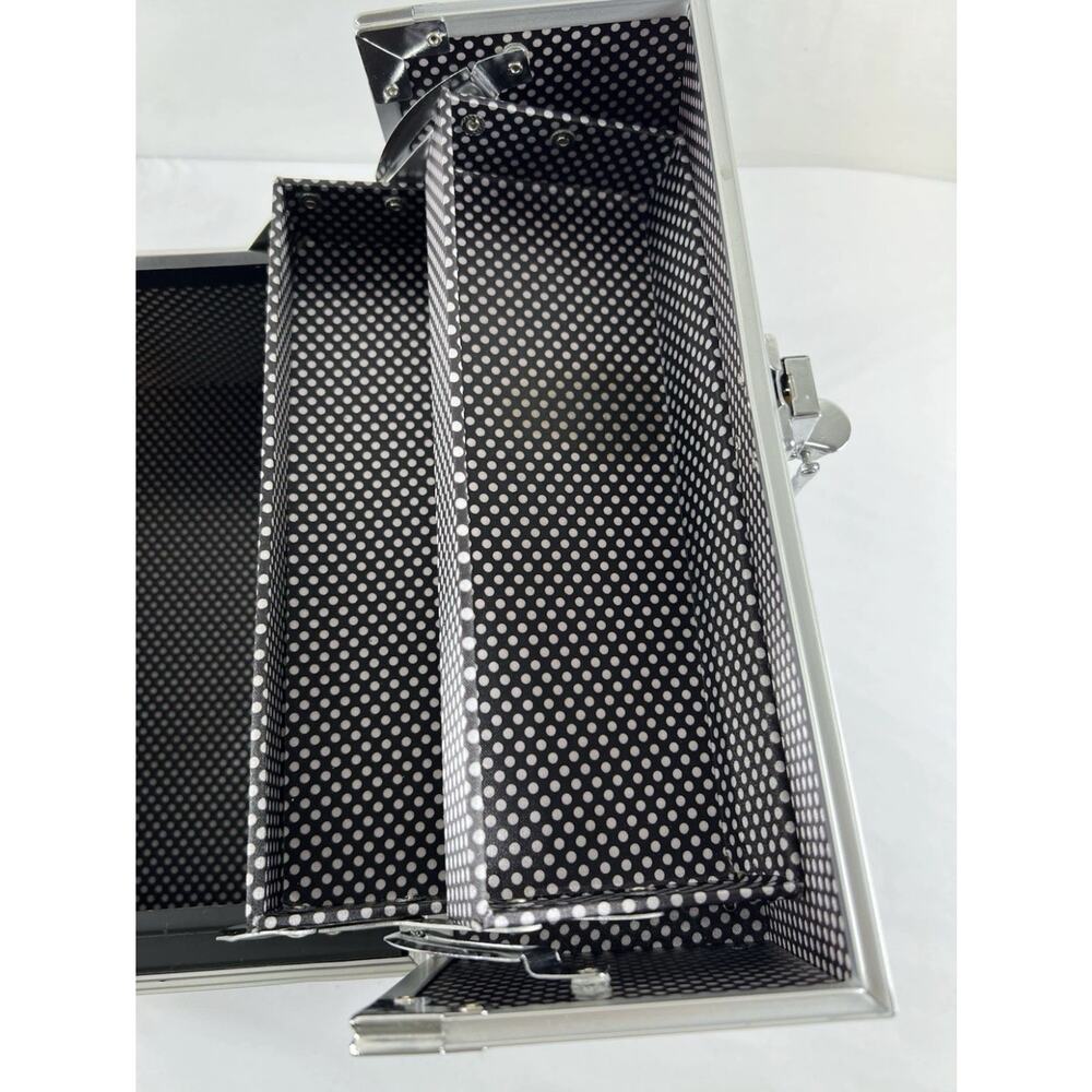 Creative Options Aluminum Makeup Train Case 4 Tray Organizer - Picture 9 of 9